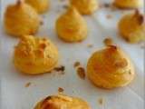 Petites gougères toutes mignonnes à la ricotta, tomates séchées et basilic