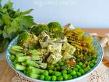 Green Veggie Bowl au tofu, pâtes et légumes verts (sans gluten)