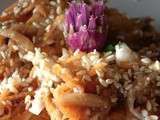 Salade de radis noir, carotte et pomme verte à la fleur de ciboulette et saké