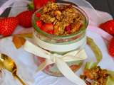 Trifle aux fraises, rhubarbe, moringa et granola quinoa - rhubarbe