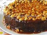 Gâteau brownie avec arachides au caramel
