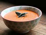 Potage à la tomate et au laurier : une recette pour toutes les saisons