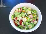 Salade féta, concombre, radis, légumes du soleil