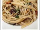 Linguines aux sardines, pignons et raisins secs
