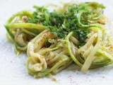 Spaghetti de courgettes à la plancha, thym & grains de coriandre
