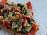 Toasts scarole, champignons & lard au jambon