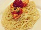 Spaghettis et sauce aux tomates cerises, câpres et chorizo