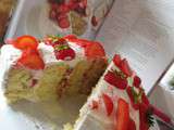 Caprice pour deux : gâteau aux fraises sans gluten, à la chantilly et au citron vert