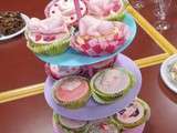 Muffins décorés pour fêter l'arrivée d'un bébé