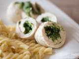 Blancs de poulet pochés farcis au pesto