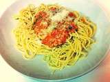 Spaghettis à la sauce tomate express