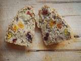 Malthouse flour bread with dried fruits/ Pain au seigle et fruits secs