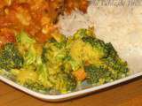Curry de brocolis et noix de cajou