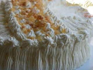 Vacherin glace express vanille fraise