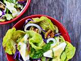 Salade au feta et aux noix de Grenoble, vinaigrette au basilic frais