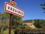 Balade du dimanche : Vaugines et son église ,petit village provençale au coeur de la Provence