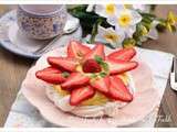 Pavlova aux fraises et crème au citron vert