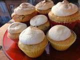 Je n'ai jamais fait des cupcakes, je n'ai jamais gouté la rhubarbe ! Cupcake à la Rhubarbe ! jadore