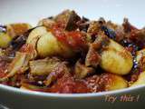 Gnocchis, sauce tomate au poulet et radicchio