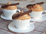Cupcakes cappuccino et cuillères chocolat