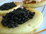 Blinis de caviar et chair de tourteaux