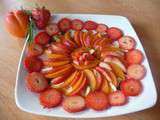 Salade de fraises et abricots au romarin (façon carpaccio)