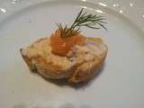 Toasts aux rillettes de saumon fumé et aneth
