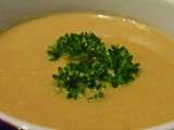 Test du dimanche : la soupe à l'oignon, aux amandes et au safran du livre l'oignon