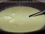 Soupe de poireaux/pommes de terre et dès de Fourme d'Ambert