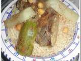 Rechta Belham marka beida (nouilles à la viande d’agneau et à la sauce blanche aux courgettes et navets)…Plat Algérien