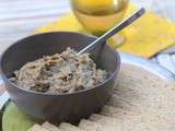 Caviar d’aubergine et les crackers aux noix