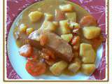 Ragoût de porc, carottes et pommes de terre