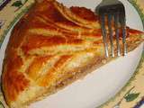 Galette des rois croquante aux noisettes et aux pommes
