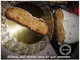 Gâteau aux raisins secs et aux amandes