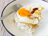 Riz avec œuf au plat et sauce soja / Ganjang Gyeran Bap / 간장계란밥