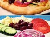 Pizza à la grecque (tomate, olive Kalamata, fromage feta, ail, origan)