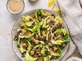 Salade César vegan aux champignons rôtis