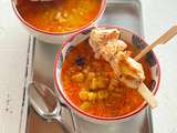 Soupe de maïs au curry et brochettes de poulet