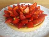 Tarte aux fraises / rhubarbe / crème d'amandes