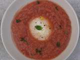 Gaspacho de tomate, mozzarella