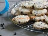 Biscuits sable aux pepites de chocolat facon cookies