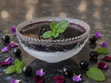Panna cotta à la grecque au coulis de cassis ig bas