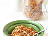 Granola croustillant aux amandes & sirop d’érable