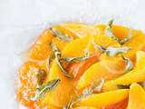 Papillote d‘abricot, pêche, miel & verveine