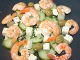 Salade gambas (crevettes), concombre, olives, feta