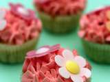Cupcakes à l'amande, coeur surpise fraise