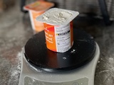 Pot de yaourt comme mesure : équivalences en grammes (farine, sucre, liquides)