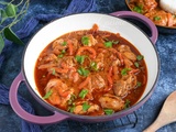 Poulet au Curry Rouge Thaï : Recette Facile, Crémeuse et Pleine de Saveurs