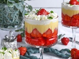 Trifle anglais traditionnel : Dessert aux fraises