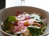 Salade d'hiver : endives, mâche, betterave chioggia , noix , feta et vinaigrette de clémentine